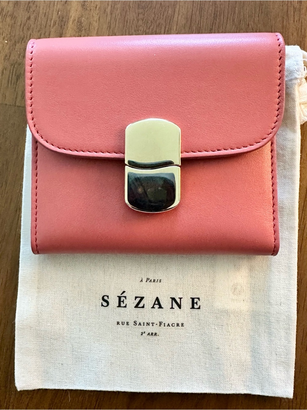 Sézane Milo Small Smooth Peach Leather Card Holder with Gold-Tone Clasp